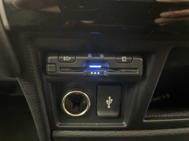 三菱 デリカＤ：５ ジャスパー 佐賀県 2023(令5)年 1万km グラファイトグレーメタリック/ブラックマイカ ・純正１０．１型ナビ　/・全方位カメラ　/・ドラレコ　/・ＥＴＣ　/・フルセグTV/・クルコン/・ブラインドスポットモニター　/・レーンキープ　/・コーナーセンサー　/・横滑り防止　/・衝突軽減　/・アイドリングストップ　/・両側パワスラ　/・パワーバックドア/・パワーシート　/・ハーフレザー/・シートヒーター/・パドルシフト/・電動パーキングブレーキ/・ブレーキホールド/・社外フロアマット/・純正18インチアルミ/・電格ミラー