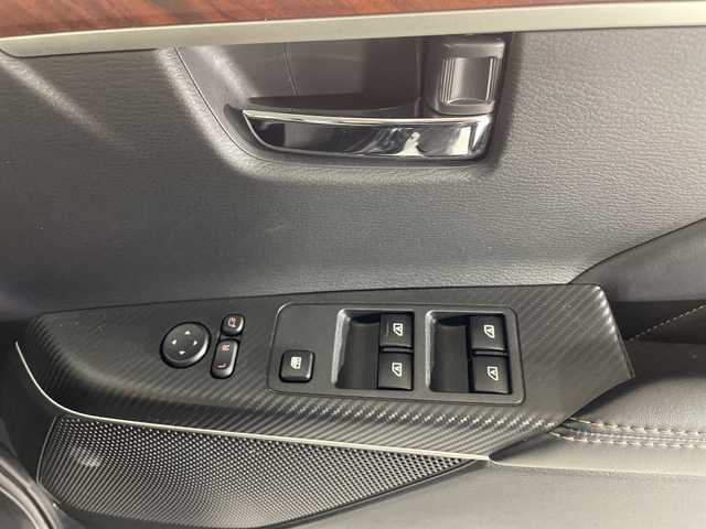 三菱 デリカＤ：５ ジャスパー 佐賀県 2023(令5)年 1万km グラファイトグレーメタリック/ブラックマイカ ・純正１０．１型ナビ　/・全方位カメラ　/・ドラレコ　/・ＥＴＣ　/・フルセグTV/・クルコン/・ブラインドスポットモニター　/・レーンキープ　/・コーナーセンサー　/・横滑り防止　/・衝突軽減　/・アイドリングストップ　/・両側パワスラ　/・パワーバックドア/・パワーシート　/・ハーフレザー/・シートヒーター/・パドルシフト/・電動パーキングブレーキ/・ブレーキホールド/・社外フロアマット/・純正18インチアルミ/・電格ミラー