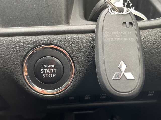 三菱 デリカＤ：２ カスタムHV　MV 富山県 2018(平30)年 7.2万km ミッドナイトバイオレットメタリック ４ＷＤ/純正メモリナビ/バックカメラ/フルセグＴＶ/レーダークルーズコントロール/レーンキープアシスト/衝突軽減ブレーキ/コーナーセンサー/純正フロアマット/シートヒーター/両側パワースライド/純正アルミホイール/ＥＴＣ/オートライト/プッシュスタート/取扱説明書