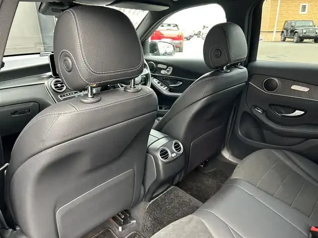 メルセデス・ベンツ ＧＬＣ２５０ 4マチックスポーツ 道東・釧路十勝 2019(平31)年 2.4万km オブシディアンブラック レーダーセーフティーパッケージ/AMGスタイリングパッケージ/360°カメラ/ハーフレザー/シートヒーター(全席)/メモリ付きパワーシート(前席)/ヘッドアップディスプレイ/パワーバックドア/純正ナビ/TV/CD/DVD/BT/エアサスペンション/LEDヘッドライト/オートライト/リアフォグライト/アンビエントライト/パドルシフト/ETC