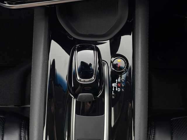 ホンダ ヴェゼル ハイブリッド Z ホンダセンシング 秋田県 2018(平30)年 1.3万km オーロラアメジストメタリック ４ＷＤ/衝突軽減システム（ホンダセンシング）/社外ＳＤナビ/(AM/FM・CD/DVD/フルセグＴＶ/BT)/バックカメラ/寒冷地仕様/パワーシート（D/N席）/ヒートシーター（D/N席）/レーダークルーズコントロール/パドルシフト/スマートキー/スペアキー/純正フロアマット/オートライト/前後ドライブレコーダー/ＥＴＣ/社外マフラー（ROSSO MODELLO）/取扱説明書