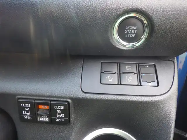 トヨタ シエンタ G 千葉県 2016(平28)年 5.8万km コバルトブルーメタリック Toyota Safety Sense/・プリクラッシュセーフティ/・レーンディパーチャーアラート/・オートハイビーム/両側パワースライドドア/純正SDナビ/地デジTV/【DVD/CD再生機能　Bluetooth接続】/バックカメラ/ドライブレコーダー（前後撮影）/革巻きステアリング/ステアリングスイッチ/ETC/LEDヘッドライト/フォグライト/ウインカーミラー/社外16インチアルミホイル/スマートキー