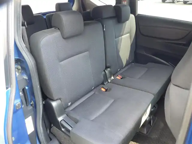 トヨタ シエンタ G 千葉県 2016(平28)年 5.8万km コバルトブルーメタリック Toyota Safety Sense/・プリクラッシュセーフティ/・レーンディパーチャーアラート/・オートハイビーム/両側パワースライドドア/純正SDナビ/地デジTV/【DVD/CD再生機能　Bluetooth接続】/バックカメラ/ドライブレコーダー（前後撮影）/革巻きステアリング/ステアリングスイッチ/ETC/LEDヘッドライト/フォグライト/ウインカーミラー/社外16インチアルミホイル/スマートキー