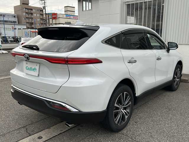 トヨタ ハリアー G 富山県 2023(令5)年 1万km プラチナホワイトパールマイカ ワンオーナー/スマートキー×２/ハーフレザーシート/メーカーオプションナビ/BT/WiFi接続/デジタルインナーミラー/ビルトインETC2.0/パワーバッグドア/衝突安全ブレーキ/オートハイビーム/レーンキープ/BSM/前後ドラレコ(DR501-FR)/電格ウィンカーミラー/パワーシート/プッシュスタート/オートリトラミラー/ドアミラーヒーター/LEDヘッドライト/フォグ/ステアリングスイッチ/電動Pブレーキ/naoeX/保証書・取説