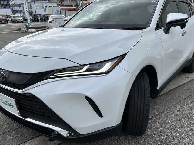 トヨタ ハリアー G 富山県 2023(令5)年 1万km プラチナホワイトパールマイカ ワンオーナー/スマートキー×２/ハーフレザーシート/メーカーオプションナビ/BT/WiFi接続/デジタルインナーミラー/ビルトインETC2.0/パワーバッグドア/衝突安全ブレーキ/オートハイビーム/レーンキープ/BSM/前後ドラレコ(DR501-FR)/電格ウィンカーミラー/パワーシート/プッシュスタート/オートリトラミラー/ドアミラーヒーター/LEDヘッドライト/フォグ/ステアリングスイッチ/電動Pブレーキ/naoeX/保証書・取説