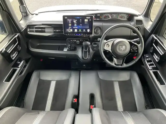 ホンダ Ｎ ＢＯＸ カスタム L ターボ 滋賀県 2023(令5)年 2.7万km プラチナホワイトパール ワンオーナー /車検令和8年5月まで/アルパイン11インチディスプレイオーディオ/　HDMI接続　AppleCarPlay対応/規格外純正15インチアルミホイール（前期用）/純正LEDヘッドライト/・LEDフォグランプ/両側パワースライドドア/ケンウッド360°前方ドライブレコーダー/バックカメラ/社外ETC/ハーフレザーシート/・前席シートヒーター/Honda SENSING/・衝突軽減ブレーキ/・誤発進抑制機能/・アダプティブクルーズコントロール（ACC）/・車線維持支援システム（LKAS）/・先行車発進お知らせ機能/・オートハイビーム/プラズマクラスター搭載オートエアコン/スペアキー/取扱説明書/保証書/