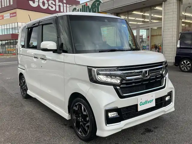ホンダ Ｎ ＢＯＸ カスタム L ターボ 滋賀県 2023(令5)年 2.7万km プラチナホワイトパール ワンオーナー /車検令和8年5月まで/アルパイン11インチディスプレイオーディオ/　HDMI接続　AppleCarPlay対応/規格外純正15インチアルミホイール（前期用）/純正LEDヘッドライト/・LEDフォグランプ/両側パワースライドドア/ケンウッド360°前方ドライブレコーダー/バックカメラ/社外ETC/ハーフレザーシート/・前席シートヒーター/Honda SENSING/・衝突軽減ブレーキ/・誤発進抑制機能/・アダプティブクルーズコントロール（ACC）/・車線維持支援システム（LKAS）/・先行車発進お知らせ機能/・オートハイビーム/プラズマクラスター搭載オートエアコン/スペアキー/取扱説明書/保証書/