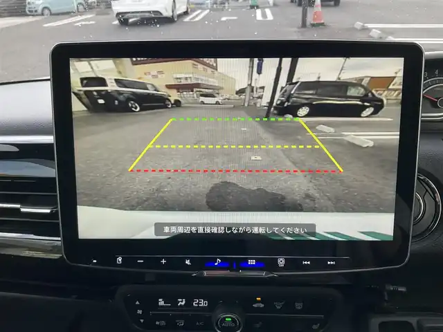 ホンダ Ｎ ＢＯＸ カスタム L ターボ 滋賀県 2023(令5)年 2.7万km プラチナホワイトパール ワンオーナー /車検令和8年5月まで/アルパイン11インチディスプレイオーディオ/　HDMI接続　AppleCarPlay対応/規格外純正15インチアルミホイール（前期用）/純正LEDヘッドライト/・LEDフォグランプ/両側パワースライドドア/ケンウッド360°前方ドライブレコーダー/バックカメラ/社外ETC/ハーフレザーシート/・前席シートヒーター/Honda SENSING/・衝突軽減ブレーキ/・誤発進抑制機能/・アダプティブクルーズコントロール（ACC）/・車線維持支援システム（LKAS）/・先行車発進お知らせ機能/・オートハイビーム/プラズマクラスター搭載オートエアコン/スペアキー/取扱説明書/保証書/