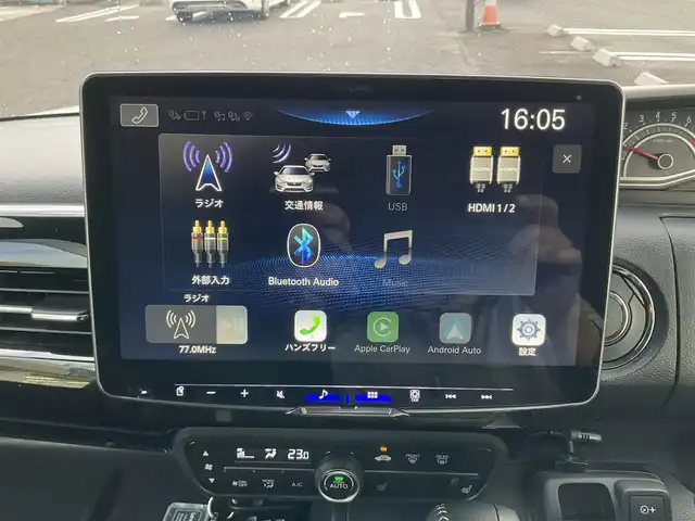 ホンダ Ｎ ＢＯＸ カスタム L ターボ 滋賀県 2023(令5)年 2.7万km プラチナホワイトパール ワンオーナー /車検令和8年5月まで/アルパイン11インチディスプレイオーディオ/　HDMI接続　AppleCarPlay対応/規格外純正15インチアルミホイール（前期用）/純正LEDヘッドライト/・LEDフォグランプ/両側パワースライドドア/ケンウッド360°前方ドライブレコーダー/バックカメラ/社外ETC/ハーフレザーシート/・前席シートヒーター/Honda SENSING/・衝突軽減ブレーキ/・誤発進抑制機能/・アダプティブクルーズコントロール（ACC）/・車線維持支援システム（LKAS）/・先行車発進お知らせ機能/・オートハイビーム/プラズマクラスター搭載オートエアコン/スペアキー/取扱説明書/保証書/