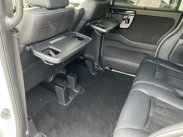 ホンダ Ｎ ＢＯＸ カスタム L ターボ 滋賀県 2023(令5)年 2.7万km プラチナホワイトパール ワンオーナー /車検令和8年5月まで/アルパイン11インチディスプレイオーディオ/　HDMI接続　AppleCarPlay対応/規格外純正15インチアルミホイール（前期用）/純正LEDヘッドライト/・LEDフォグランプ/両側パワースライドドア/ケンウッド360°前方ドライブレコーダー/バックカメラ/社外ETC/ハーフレザーシート/・前席シートヒーター/Honda SENSING/・衝突軽減ブレーキ/・誤発進抑制機能/・アダプティブクルーズコントロール（ACC）/・車線維持支援システム（LKAS）/・先行車発進お知らせ機能/・オートハイビーム/プラズマクラスター搭載オートエアコン/スペアキー/取扱説明書/保証書/