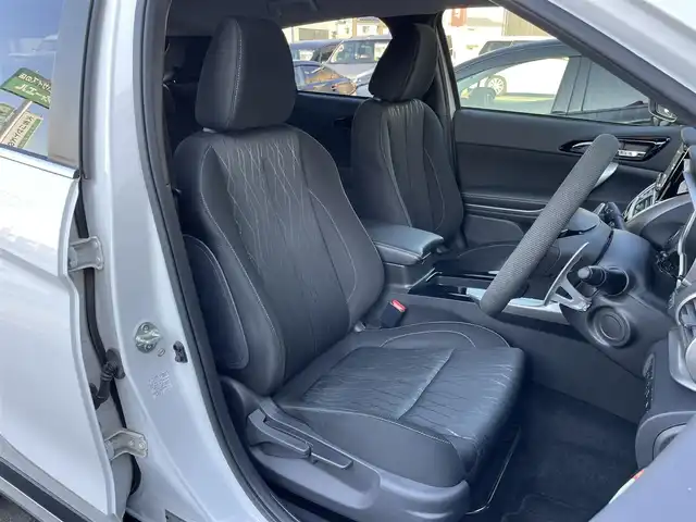 三菱 エクリプス クロス G 群馬県 2018(平30)年 1.8万km シルキーホワイト 純正７型ＳＤナビ　/フルセグ　/バックカメラ　/４ＷＤ　/パドルシフト　/ルーフレール　/前方ドラレコ　/純正１８インチＡＷ　/ＢＳＭ　/ＡＨＢ　/ＬＥＤヘッドライト　/純正フロアマット　/パーキングソナー　/本革ステアリング/S-AWC/ハンドルカバーあり/Bluetooth/ステアリングスイッチ/オートワイパー/フォグランプ/電動格納ミラー/パワーステアリング/スマートキー２本/アダプティブクルーズコントロール/アイドリングストップ