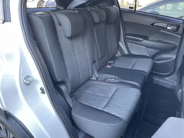 三菱 エクリプス クロス G 群馬県 2018(平30)年 1.8万km シルキーホワイト 純正７型ＳＤナビ　/フルセグ　/バックカメラ　/４ＷＤ　/パドルシフト　/ルーフレール　/前方ドラレコ　/純正１８インチＡＷ　/ＢＳＭ　/ＡＨＢ　/ＬＥＤヘッドライト　/純正フロアマット　/パーキングソナー　/本革ステアリング/S-AWC/ハンドルカバーあり/Bluetooth/ステアリングスイッチ/オートワイパー/フォグランプ/電動格納ミラー/パワーステアリング/スマートキー２本/アダプティブクルーズコントロール/アイドリングストップ