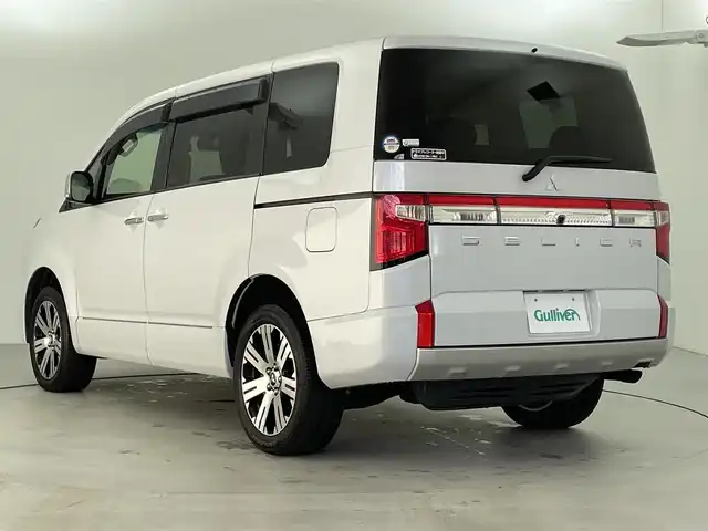 三菱 デリカＤ：５ P 福井県 2023(令5)年 2.1万km ホワイトダイヤモンド 純正１０．１型ナビ/Ｅ－アシスト/ブラインドスポットモニター/マルチアラウンドビューモニター/ステアリングヒーター/両側パワースライドドア/電動リアゲート/シートヒーター/パワーシート/ETC