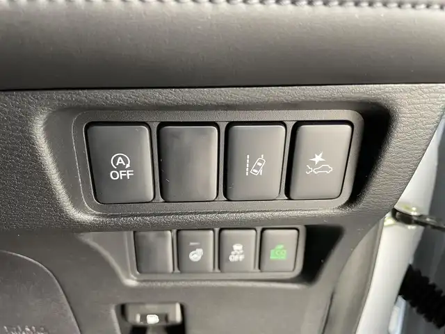 三菱 デリカＤ：５ P 福井県 2023(令5)年 2.1万km ホワイトダイヤモンド 純正１０．１型ナビ/Ｅ－アシスト/ブラインドスポットモニター/マルチアラウンドビューモニター/ステアリングヒーター/両側パワースライドドア/電動リアゲート/シートヒーター/パワーシート/ETC