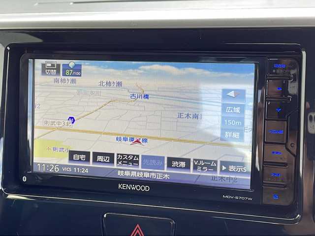 日産 デイズ ルークス ハイウェイスターターボ 岐阜県 2014(平26)年 5.7万km ホワイトパール 禁煙車/社外SDナビ/アラウンドビューモニター/両側パワースライドドア/インテリジェントキー/プッシュスタート/サーキュレーター/オートライト/HIDヘッドライト/フォグランプ/純正アルミホイール/純正フロアマット/純正ドアバイザー/ステアリングスイッチ/革巻きステアリング/オートエアコン/社外ETC/電動格納ウインカーミラー/サンシェード