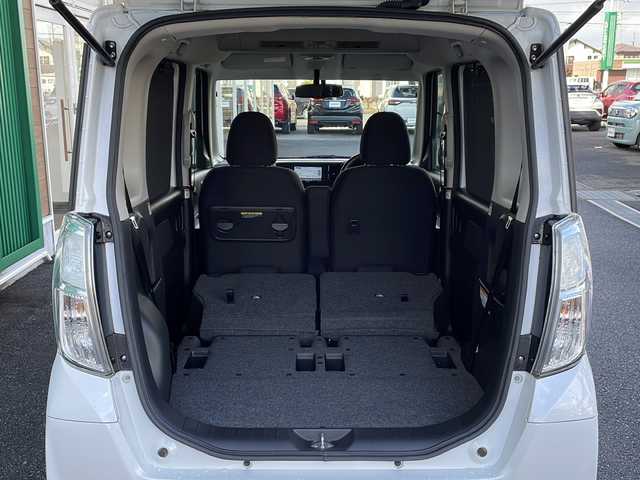 日産 デイズ ルークス ハイウェイスターターボ 岐阜県 2014(平26)年 5.7万km ホワイトパール 禁煙車/社外SDナビ/アラウンドビューモニター/両側パワースライドドア/インテリジェントキー/プッシュスタート/サーキュレーター/オートライト/HIDヘッドライト/フォグランプ/純正アルミホイール/純正フロアマット/純正ドアバイザー/ステアリングスイッチ/革巻きステアリング/オートエアコン/社外ETC/電動格納ウインカーミラー/サンシェード