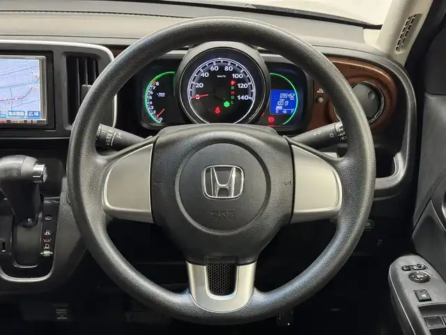 ホンダ Ｎ ＯＮＥ G Lパッケージ 三重県 2012(平24)年 9.6万km プレミアムディープモカパール ガソリン/FF/インパネCVT/イクリプス 7インチナビ AVN558HD/（AM/FM/CD/DVD/MUSIC JUKE/iPod/VTR/AUX）/ETC/安全/VSA/●ABS：アンチロックブレーキシステム/●TCS：トラクションコントロールシステム/●横すべり抑制/・ヒルスタートアシスト機能（坂道発進支援）/装備/・プロジェクタータイプディスチャージヘッドライト〈HID〉 /・オートライトシステム/・フルオートエアコン/・カーテンエアバッグシステム（前席/後席対応）/・電動格納ドアミラー（LEDウインカーランプ付）/・プッシュスタート/・14インチスチールホイール＋純正ホイールキャップ/・スマートキー