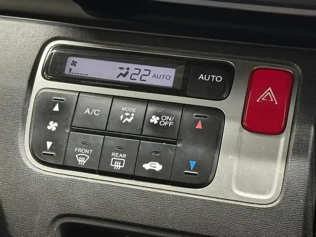 ホンダ Ｎ ＯＮＥ G Lパッケージ 三重県 2012(平24)年 9.6万km プレミアムディープモカパール ガソリン/FF/インパネCVT/イクリプス 7インチナビ AVN558HD/（AM/FM/CD/DVD/MUSIC JUKE/iPod/VTR/AUX）/ETC/安全/VSA/●ABS：アンチロックブレーキシステム/●TCS：トラクションコントロールシステム/●横すべり抑制/・ヒルスタートアシスト機能（坂道発進支援）/装備/・プロジェクタータイプディスチャージヘッドライト〈HID〉 /・オートライトシステム/・フルオートエアコン/・カーテンエアバッグシステム（前席/後席対応）/・電動格納ドアミラー（LEDウインカーランプ付）/・プッシュスタート/・14インチスチールホイール＋純正ホイールキャップ/・スマートキー