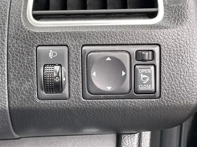 日産 セレナ ハイウェイスター 道南・函館 2013(平25)年 5.9万km スーパーブラック 純正ナビ/フルセグＴＶ/両側パワースライドドア/バックカメラ/ＥＴＣ/クルーズコントロール/アイドリングストップ/オートライト/スマートキー/ドライブレコーダー/ウォークスルー