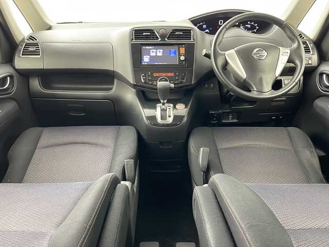 日産 セレナ ハイウェイスター 道央・札幌 2013(平25)年 5.9万km スーパーブラック ・純正ナビ（ＴＶ＆CD＆SD）/・両側パワースライドドア/・バックカメラ/・ＥＴＣ/・クルーズコントロール/・アイドリングストップ/・オートライト/・スマートキー/・ドライブレコーダー/・ウォークスルー/・社外前後ドライブレコーダー