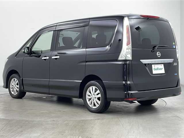 日産 セレナ ハイウェイスター 道央・札幌 2013(平25)年 5.9万km スーパーブラック ・純正ナビ（ＴＶ＆CD＆SD）/・両側パワースライドドア/・バックカメラ/・ＥＴＣ/・クルーズコントロール/・アイドリングストップ/・オートライト/・スマートキー/・ドライブレコーダー/・ウォークスルー/・社外前後ドライブレコーダー