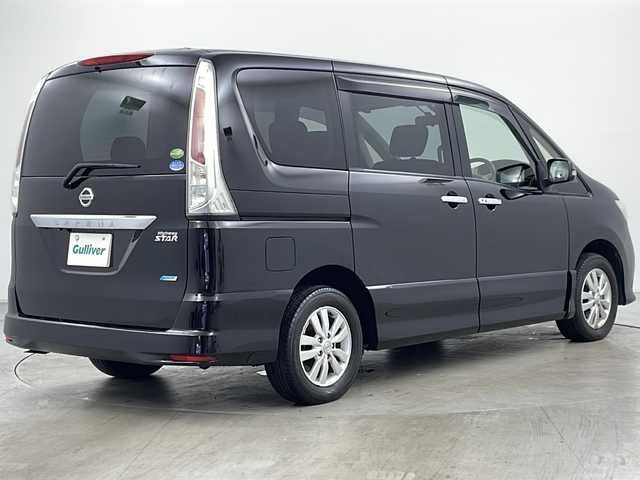 日産 セレナ ハイウェイスター 道央・札幌 2013(平25)年 5.9万km スーパーブラック ・純正ナビ（ＴＶ＆CD＆SD）/・両側パワースライドドア/・バックカメラ/・ＥＴＣ/・クルーズコントロール/・アイドリングストップ/・オートライト/・スマートキー/・ドライブレコーダー/・ウォークスルー/・社外前後ドライブレコーダー