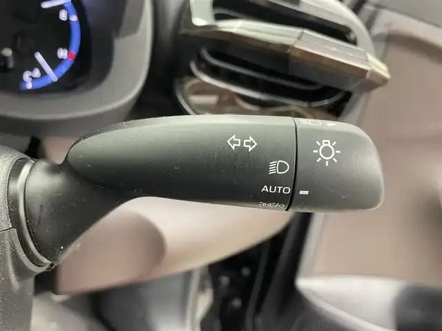 トヨタ ヤリスクロス ハイブリッド Z 福井県 2022(令4)年 1.6万km ブラックマイカ 純正ディスプレイオーディオ（ナビ付）/フルセグ/Bluetooth/Miracast/アラウンドビューモニター/ＴｏｙｏｔａＳａｆｅｔｙＳｅｎｓｅ/・レーダークルーズコントロール/・プリクラッシュセーフティー/・レーントレーシングアシスト/・レーンディパーチャーアラート/・発進遅れ告知機能/パワーバックドア/ETC2.0/パワーシート/シートヒーター/LEDヘッドライト
