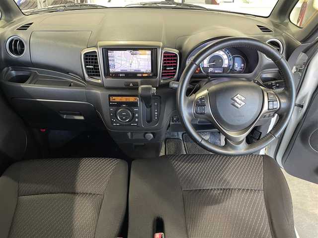 スズキ スペーシア カスタム Z 佐賀県 2017(平29)年 9.9万km クリスタルホワイトP こちらは現金またはオートローンご利用時の価格です/自社ローンご希望の方は別途その旨お申付け下さい/カロッツェリアナビ ＴＶ ＢＴオーディオ　　/バックカメラ　/両側電動スライドドア