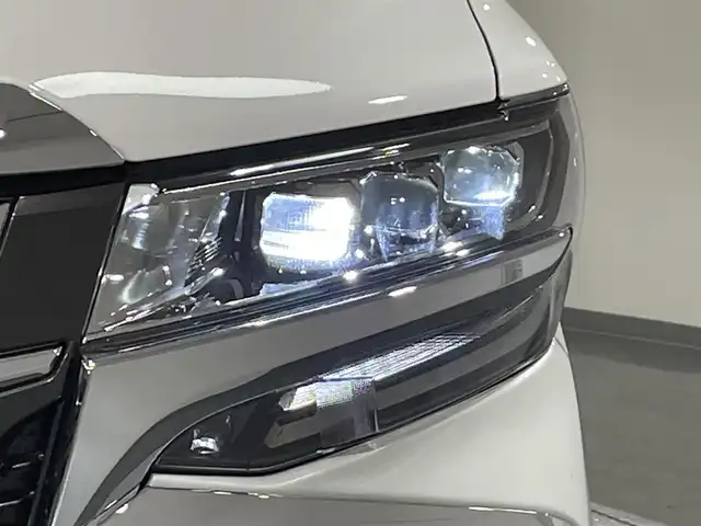 トヨタ アルファード S Cパッケージ 愛知県 2022(令4)年 3.2万km ホワイトパールクリスタルシャイン 純正9インチディスプレイオーディオナビ/Wサンルーフ/純正12.1インチフリップダウンモニター/モデリスタフルエアロ/衝突軽減ブレーキ/両側電動スライドドア/レーダークルーズコントロール/100V電源/三眼LEDヘッドライト/ビルトインETC2.0/シートヒーター/エアシート/バックカメラ/ドライブレコーダー/デジタルインナーミラー/ブラインドスポットモニター/ステアリングヒーター/パワーシート/電動リアゲート/フルセグTV/Bluetooth/コーナーセンサー/レーンキープアシスト/オートハイビーム/プッシュスタート/USB接続/スマートキー/DVDデッキ/純正アルミホイール/オートライト/シーケンシャル/後期モデル/合皮シート/ウィンカーミラー/電動格納ミラー/Wエアコン/オットマン/運転席メモリ機能付きパワーシート/パーキングサポートブレーキ/ロードサインアシスト/先行車発進告知/電動パーキングブレーキ/オートブレーキホールド/横滑り防止装置