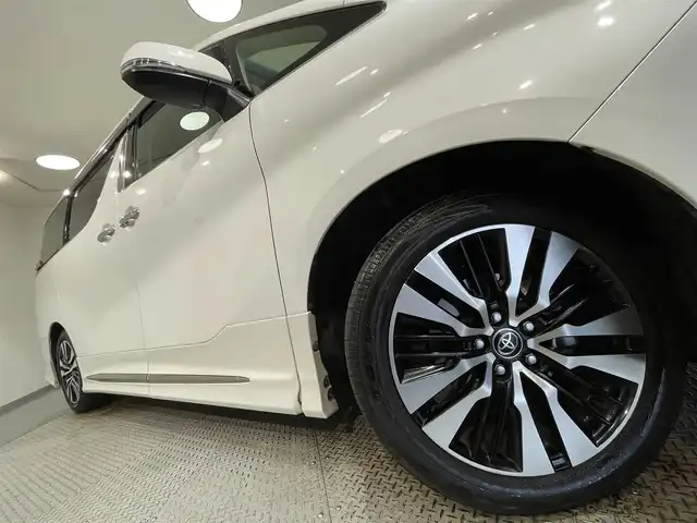 トヨタ アルファード S Cパッケージ 愛知県 2022(令4)年 3.2万km ホワイトパールクリスタルシャイン 純正9インチディスプレイオーディオナビ/Wサンルーフ/純正12.1インチフリップダウンモニター/モデリスタフルエアロ/衝突軽減ブレーキ/両側電動スライドドア/レーダークルーズコントロール/100V電源/三眼LEDヘッドライト/ビルトインETC2.0/シートヒーター/エアシート/バックカメラ/ドライブレコーダー/デジタルインナーミラー/ブラインドスポットモニター/ステアリングヒーター/パワーシート/電動リアゲート/フルセグTV/Bluetooth/コーナーセンサー/レーンキープアシスト/オートハイビーム/プッシュスタート/USB接続/スマートキー/DVDデッキ/純正アルミホイール/オートライト/シーケンシャル/後期モデル/合皮シート/ウィンカーミラー/電動格納ミラー/Wエアコン/オットマン/運転席メモリ機能付きパワーシート/パーキングサポートブレーキ/ロードサインアシスト/先行車発進告知/電動パーキングブレーキ/オートブレーキホールド/横滑り防止装置