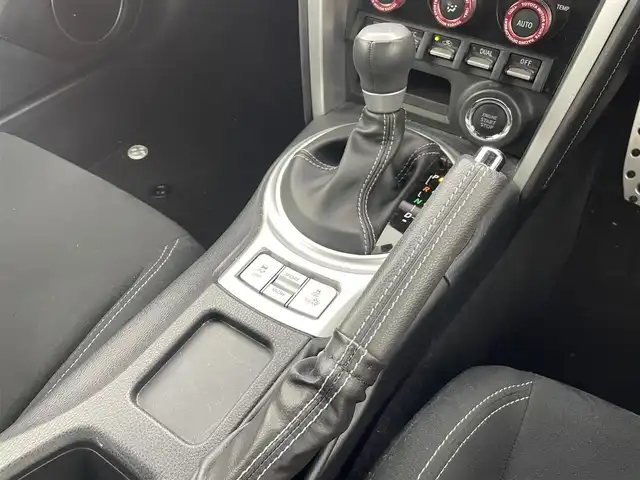 トヨタ ８６ GT 群馬県 2020(令2)年 4.2万km ピュアレッド 社外パナソニックナビ　CN-RE06WD/・CD/DVD/SD/Bluetooth/フルセグTV/＝＝＝＝＝/ＴＲＤエアロ　ＨＫＳマフラー　ＨＫＳサスペンション　７型ナビ　バックカメラ　ドライブレコーダー　ＥＴＣ　ＬＥＤヘッドライト　オートライト　フォグランプ　パドルシフト　スマートキ　プッシュスタート　禁煙
