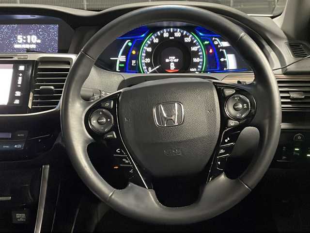 ホンダ アコード ハイブリッド EX 福島県 2018(平30)年 6.1万km ホワイトオーキッドパール 1オーナー　サンルーフ　黒革シート　純正ナビ　バックカメラ　サイドカメラ　前方ドライブレコーダー　クルーズコントロール　ステアリングスイッチ　パドルシフト　革巻きステアリング　ビルトインETC