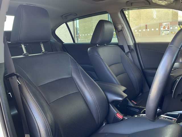 ホンダ アコード ハイブリッド EX 福島県 2018(平30)年 6.1万km ホワイトオーキッドパール 1オーナー　サンルーフ　黒革シート　純正ナビ　バックカメラ　サイドカメラ　前方ドライブレコーダー　クルーズコントロール　ステアリングスイッチ　パドルシフト　革巻きステアリング　ビルトインETC