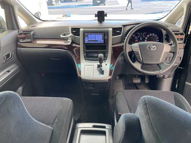 トヨタ ヴェルファイア 2．4Z 愛知県 2014(平26)年 8.3万km ブラック 純正ナビ/フリップダウンモニター/HIDヘッドライト/ETC/バックカメラ/両側パワースライドドア/純正アルミホイール/リアオートエアコン/ステアリングスイッチ/スマートキー/プッシュスタート