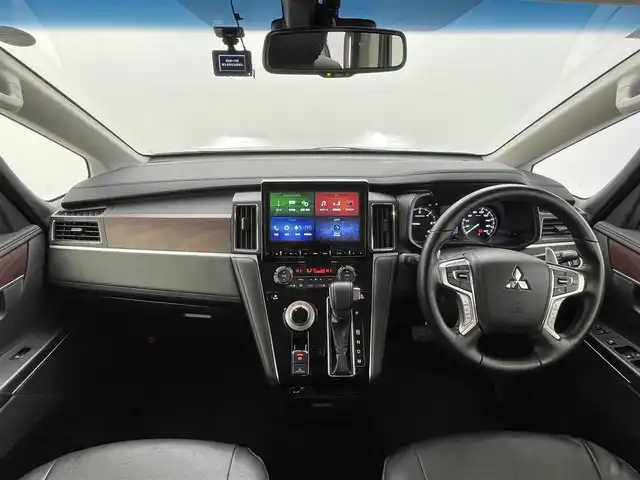 三菱 デリカＤ：５ P 福井県 2023(令5)年 2.1万km ホワイトダイヤモンド ４WD/純正10.1インチナビ/【AM/FM/CD/DVD/Bluetooth/フルセグTV】/【USB】/マルチアラウンドモニター/ETC/両側パワースライドドア/パワーバックドア/パワーシート（運転席）/シートカバー/プッシュスタート/スマートキー/オートライト/LEDヘッドライド/ハンドルヒーター/シートヒーター（運転席/助手席）