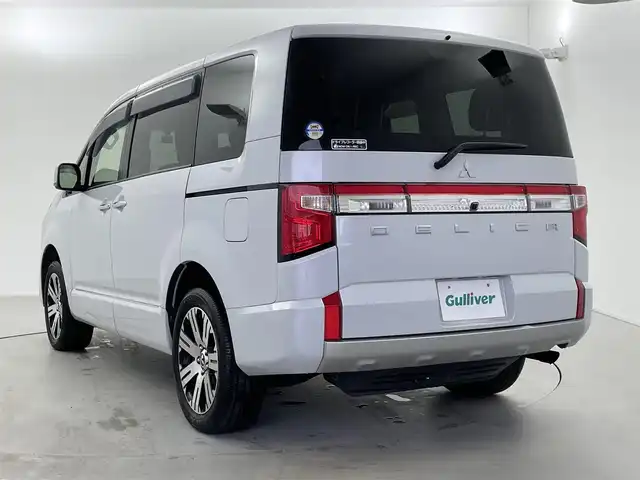 三菱 デリカＤ：５ P 福井県 2023(令5)年 2.1万km ホワイトダイヤモンド ４WD/純正10.1インチナビ/【AM/FM/CD/DVD/Bluetooth/フルセグTV】/【USB】/マルチアラウンドモニター/ETC/両側パワースライドドア/パワーバックドア/パワーシート（運転席）/シートカバー/プッシュスタート/スマートキー/オートライト/LEDヘッドライド/ハンドルヒーター/シートヒーター（運転席/助手席）