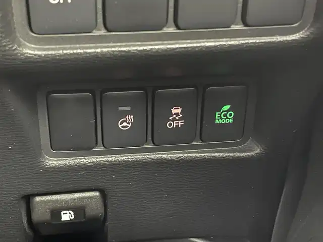 三菱 デリカＤ：５ P 福井県 2023(令5)年 2.1万km ホワイトダイヤモンド ４WD/純正10.1インチナビ/【AM/FM/CD/DVD/Bluetooth/フルセグTV】/【USB】/マルチアラウンドモニター/ETC/両側パワースライドドア/パワーバックドア/パワーシート（運転席）/シートカバー/プッシュスタート/スマートキー/オートライト/LEDヘッドライド/ハンドルヒーター/シートヒーター（運転席/助手席）