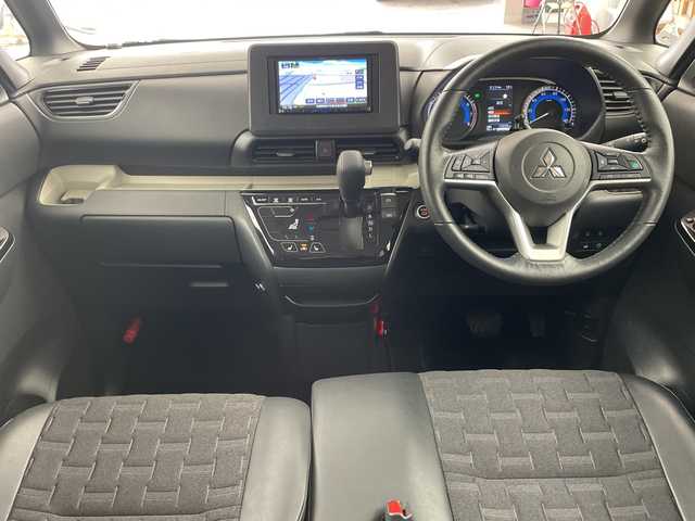 三菱 デリカミニ G プレミアム 兵庫県 2024(令6)年 1.4万km アメジストブラック/シルキーホワイト ・社外ナビ/Bluetooth/USB/AUX/・全方位カメラ/・ETC/・マイパイロット/・衝突軽減ブレーキ/・車線逸脱警報/・車線逸脱防止支援/・レーダークルーズコントロール/・オートハイビーム/・先行車発進お知らせ/・標識認識機能/・前後ソナー/・ふらつき警報/・両側パワースライドドア/・ハーフレザー/・前席シートヒーター/・ステアリングヒーター/・デジタルインナーミラー/・LEDヘッドライト/・ルーフレール/・純正15インチアルミホイール/・スマートキー