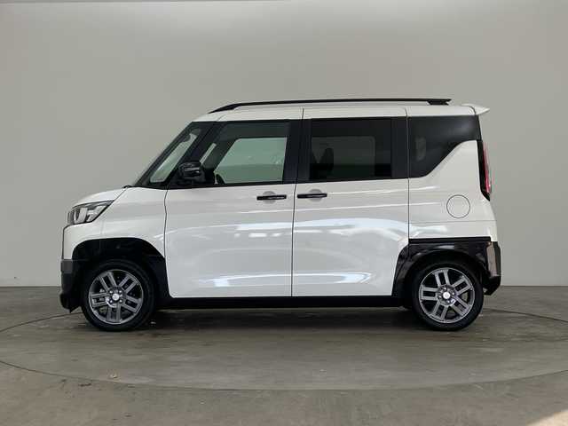 三菱 デリカミニ G プレミアム 兵庫県 2024(令6)年 1.4万km アメジストブラック/シルキーホワイト ・社外ナビ/Bluetooth/USB/AUX/・全方位カメラ/・ETC/・マイパイロット/・衝突軽減ブレーキ/・車線逸脱警報/・車線逸脱防止支援/・レーダークルーズコントロール/・オートハイビーム/・先行車発進お知らせ/・標識認識機能/・前後ソナー/・ふらつき警報/・両側パワースライドドア/・ハーフレザー/・前席シートヒーター/・ステアリングヒーター/・デジタルインナーミラー/・LEDヘッドライト/・ルーフレール/・純正15インチアルミホイール/・スマートキー