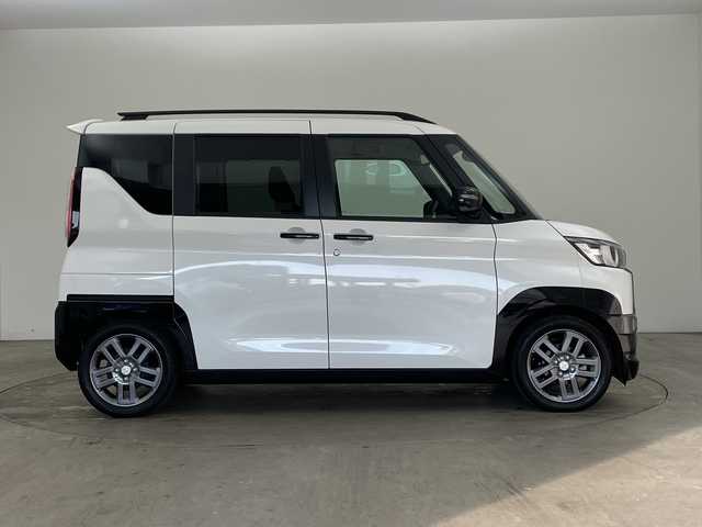 三菱 デリカミニ G プレミアム 兵庫県 2024(令6)年 1.4万km アメジストブラック/シルキーホワイト ・社外ナビ/Bluetooth/USB/AUX/・全方位カメラ/・ETC/・マイパイロット/・衝突軽減ブレーキ/・車線逸脱警報/・車線逸脱防止支援/・レーダークルーズコントロール/・オートハイビーム/・先行車発進お知らせ/・標識認識機能/・前後ソナー/・ふらつき警報/・両側パワースライドドア/・ハーフレザー/・前席シートヒーター/・ステアリングヒーター/・デジタルインナーミラー/・LEDヘッドライト/・ルーフレール/・純正15インチアルミホイール/・スマートキー