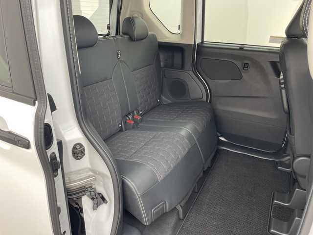 三菱 デリカミニ G プレミアム 兵庫県 2024(令6)年 1.4万km アメジストブラック/シルキーホワイト ・社外ナビ/Bluetooth/USB/AUX/・全方位カメラ/・ETC/・マイパイロット/・衝突軽減ブレーキ/・車線逸脱警報/・車線逸脱防止支援/・レーダークルーズコントロール/・オートハイビーム/・先行車発進お知らせ/・標識認識機能/・前後ソナー/・ふらつき警報/・両側パワースライドドア/・ハーフレザー/・前席シートヒーター/・ステアリングヒーター/・デジタルインナーミラー/・LEDヘッドライト/・ルーフレール/・純正15インチアルミホイール/・スマートキー