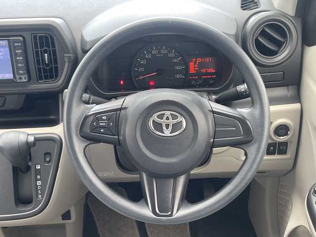 トヨタ パッソ X Lパッケージ S 沖縄県 2017(平29)年 5万km マゼンタベリーマイカM 純正ナビ（NSCD-W66）/（ワンセグＴＶ　Ｂｌｕｅｔｏｏｔｈ　CD）/バックカメラ/ドライブレコーダー/前後コーナーセンサー/プッシュスタート/スマートキー/純正フロアマット/アイドリングストップ/ドアバイザー/社外アルミホイール/取扱説明書/スペアキー