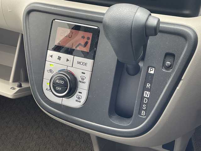 トヨタ パッソ X Lパッケージ S 沖縄県 2017(平29)年 5万km マゼンタベリーマイカM 純正ナビ（NSCD-W66）/（ワンセグＴＶ　Ｂｌｕｅｔｏｏｔｈ　CD）/バックカメラ/ドライブレコーダー/前後コーナーセンサー/プッシュスタート/スマートキー/純正フロアマット/アイドリングストップ/ドアバイザー/社外アルミホイール/取扱説明書/スペアキー