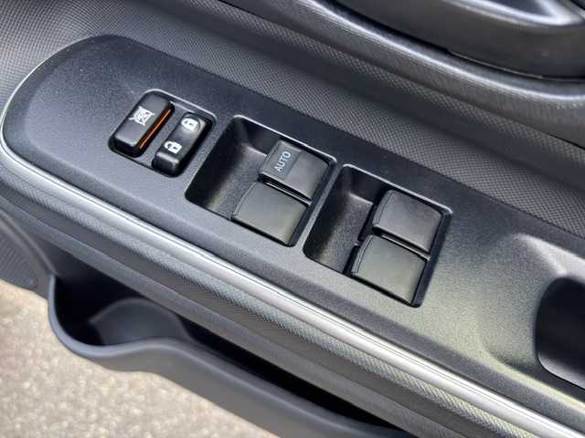 トヨタ アクア S 長野県 2018(平30)年 3.3万km ジュエリーパープルマイカM トヨタセーフティセンス/・プリクラッシュセーフティ/・レーンディパーチャーアラート/・オートハイビーム/アイドリングストップ/純正SDナビ/地デジTV/【DVD/CD再生可　Bluetooth接続】/バックカメラ/ドライブレコーダー（DRT-H66A）/ETC/ウインカーミラー/ステアリングスイッチ/社外15インチアルミホイル/スマートキー