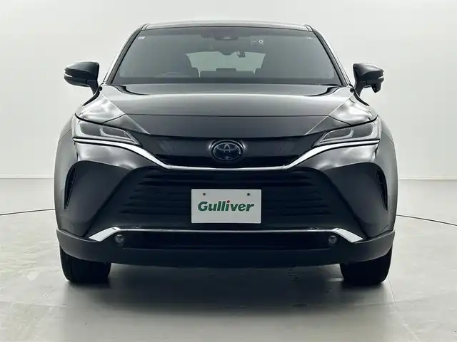トヨタ ハリアー ハイブリッド Z レザーパッケージ 福井県 2021(令3)年 2.5万km ブラック 純正ディスプレイオーディオ/【Bluetooth/MiraCast/USB/AUX/AM/FM】/JBLサウンドシステム/バックカメラ /衝突軽減ブレーキ/ブラインドスポットモニター/ヘッドアップディスプレイ/レーンキープアシスト/デジタルインナーミラー/ハーフレザーシート/パワーシート （運転席/助手席）/メモリーシート（運転席）/シートヒーター （運転席/助手席）/エアーシート/革巻きステアリング/ステアリングヒーター/ステアリングチルド機構/パワーバックドア/ウィンカー付き電動格納式ミラー/LEDヘッドライド/フォグランプ/オートライト /オートマチックハイビーム/コーナーセンサー/純正１９インチアルミ