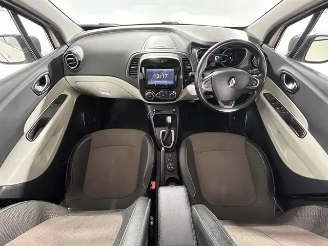 ルノー キャプチャー インテンス 佐賀県 2020(令2)年 7.5万km ベージュ 社外7インチナビ/フルセグTV/DVD/Bluetooth/バックカメラ/クルーズコントロール/オートライト/パーキングソナー/LEDヘッドライト/フォグライト/前方ドライブレコーダー/ETC/ステアリングスイッチ/ハーフレザーシート/純正17インチアルミホイール/スマートキー/電動格納ミラー/純正ドアバイザー/ISOFIX対応シート/プッシュスタート/スマートキー
