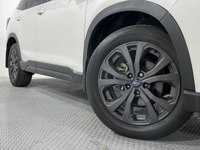スバル フォレスター X－エディション 広島県 2020(令2)年 6.4万km クリスタルホワイトP 禁煙車/純正８型ナビ/バック／フロント／サイドカメラ/シートヒーター/アダブティブヘッドライト/パワーシート/レーダークルーズコントロール/衝突軽減/コーナーセンサー/ドラレコ/ＥＴＣ/レーンキープアシスト/踏み間違い防止/ルーフレール/純正１８インチアルミホイール(225/55/R18)/エアバッグ(運転席/助手席/サイド/カーテン)