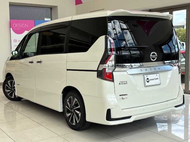 日産 セレナ ハイウェイスター V 埼玉県 2020(令2)年 4.2万km ブリリアントホワイトパール エマージェンシーブレーキ/フリップダウンモニター/純正10インチナビ/　　CD/DVD/フルセグ/USB/アラウンドビューモニター/サイドカメラ/バックカメラ/両側パワースライドドア/レーダークルーズコントロール/LEDヘッドライト/純正16インチアルミホイール/プッシュスタート/アイドリングストップ/ビルトインETC