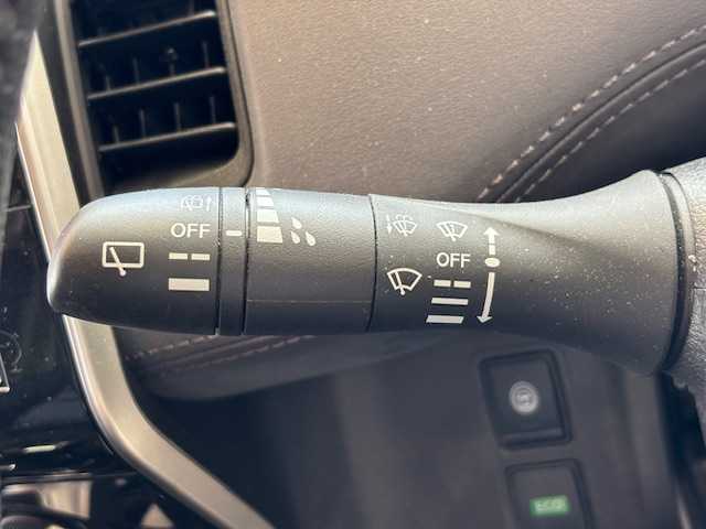 日産 セレナ ハイウェイスター V 埼玉県 2020(令2)年 4.2万km ブリリアントホワイトパール エマージェンシーブレーキ/フリップダウンモニター/純正10インチナビ/　　CD/DVD/フルセグ/USB/アラウンドビューモニター/サイドカメラ/バックカメラ/両側パワースライドドア/レーダークルーズコントロール/LEDヘッドライト/純正16インチアルミホイール/プッシュスタート/アイドリングストップ/ビルトインETC