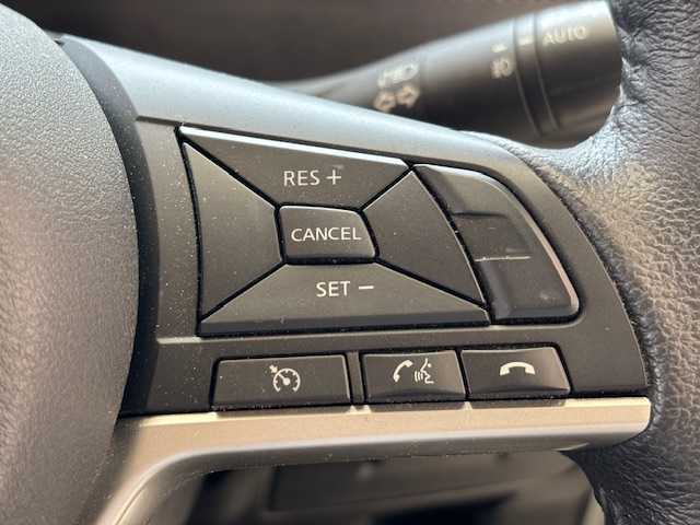 日産 セレナ ハイウェイスター V 埼玉県 2020(令2)年 4.2万km ブリリアントホワイトパール エマージェンシーブレーキ/フリップダウンモニター/純正10インチナビ/　　CD/DVD/フルセグ/USB/アラウンドビューモニター/サイドカメラ/バックカメラ/両側パワースライドドア/レーダークルーズコントロール/LEDヘッドライト/純正16インチアルミホイール/プッシュスタート/アイドリングストップ/ビルトインETC